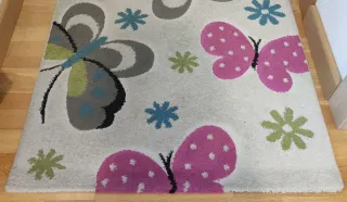 Alfombra infantil mariposas
