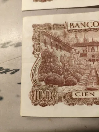 Antiguo billete de cien pesetas España