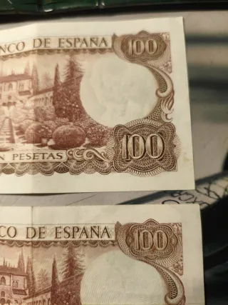 Antiguo billete de cien pesetas España