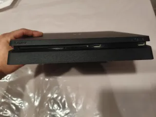 Consola PS4 Slim 1TB + 3 Juegos