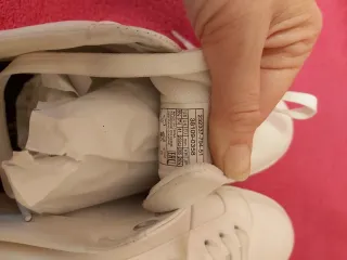 Zapatillas Levi's Blancas y Negras