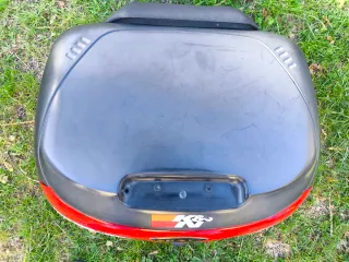 Baúl Shad SH48 Negro Rojo