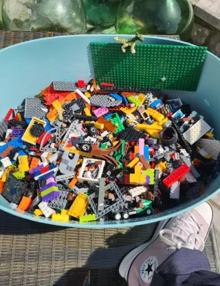 Lote LEGO Nexo Knights + Piezas Variadas
