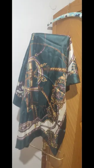 9 Sciarpe e Foulard da Donna