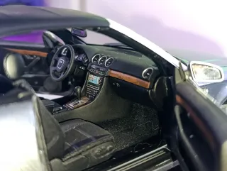 Audi A4 Cabrio 1:18 Plata