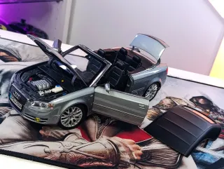 Audi A4 Cabrio 1:18 Plata