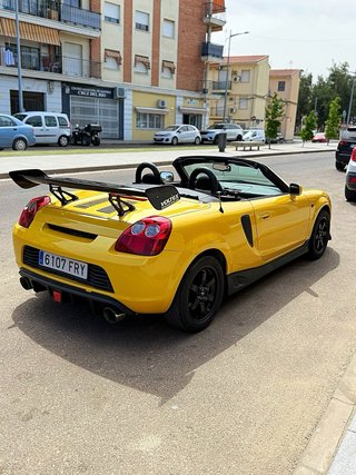 Toyota MR2 2002