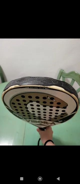Pala de pádel Vibor-A Yarara Carbon 4