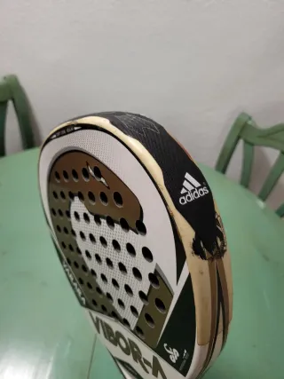 Pala de pádel Bullpadel Yarara Vibor-A