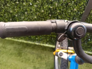 Bicicleta infantil azul B'twin