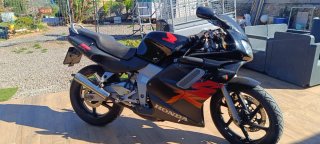 Honda NSR R Super Sprint JC22 Negra/Roja