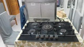 Cocina de gas y campana extractora