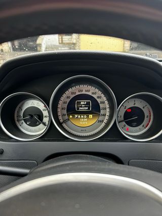 Mercedes-Benz C300 2011