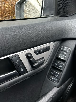 Mercedes-Benz C300 2011