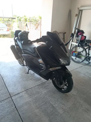 Yamaha TMAX 530