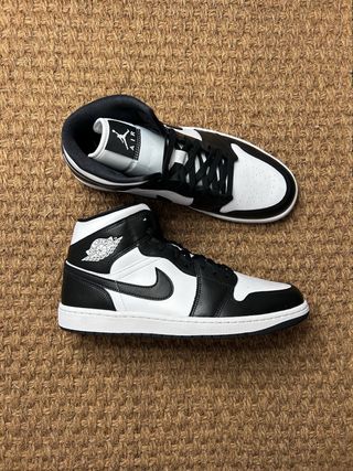 Air Jordan 1 Mid / DV099110144.5