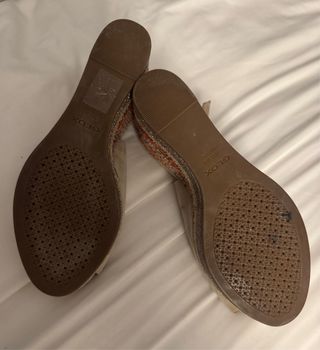 Cuña Geox Talla 39 Beige/Multicolor