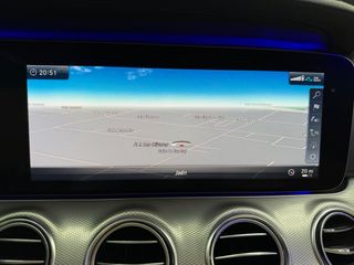 MERCEDES CLASE E220D ( AMG )