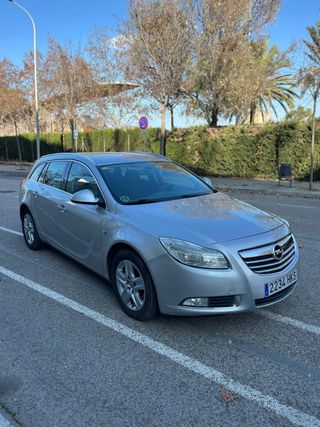 Opel Insignia 2013 PERFECTO ESTADO CON PEGATINA