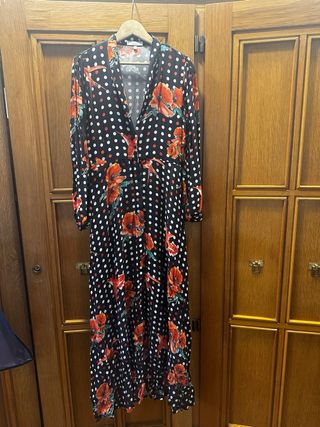 Vestido Dolores Promesas Estampado Flores y Lunare