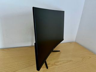 Monitor gaming curvo 24” 100Hz como nuevo