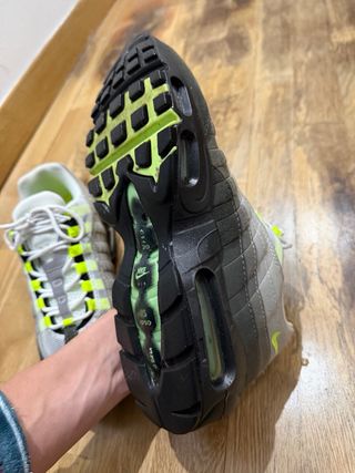 Nike Air Max 95 Gris y Amarillo