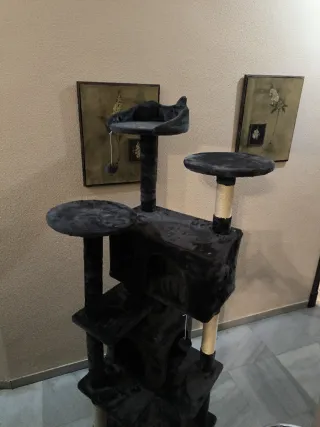 Torre para gatos a estrenar