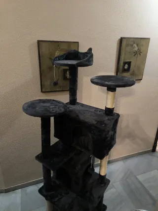 Torre para gatos a estrenar