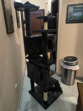 Torre para gatos a estrenar