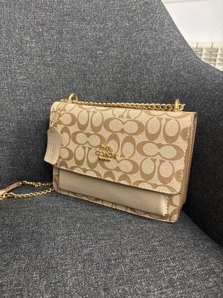 Cartera Beige y Dorada