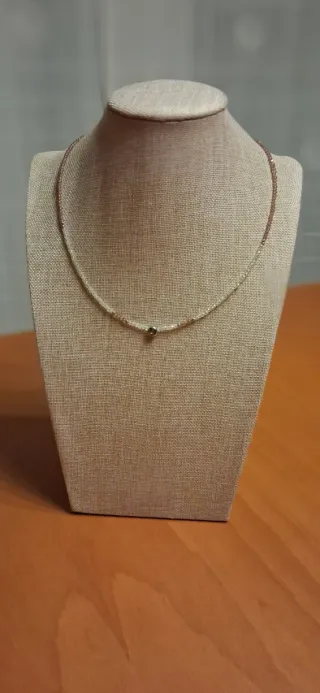 Gargantillas varias