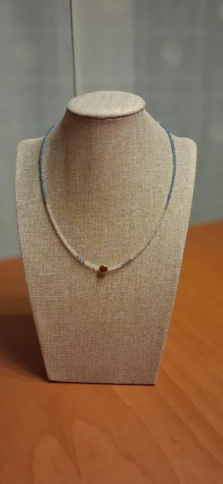 Gargantillas varias