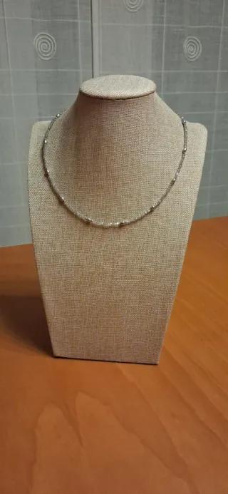 Gargantillas varias