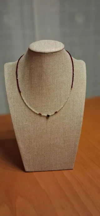 Gargantillas varias