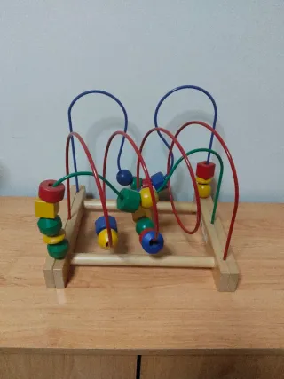 Laberinto de cuentas para niños