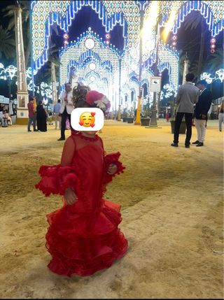 Vestido de flamenca para niña
