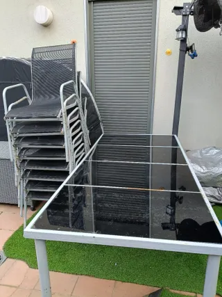 Tavolo da giardino con 8 sedie