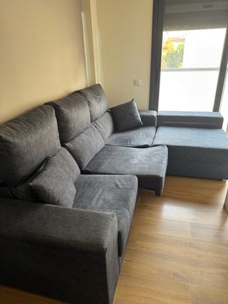 Sofá 4 plazas gris tela