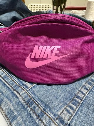 Riñonera Nike Rosa