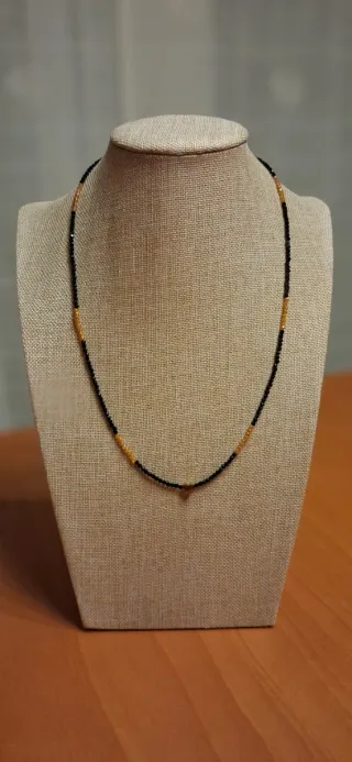 Gargantillas varias