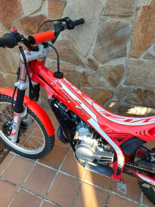 Beta Evo 80 Junior Trial Roja