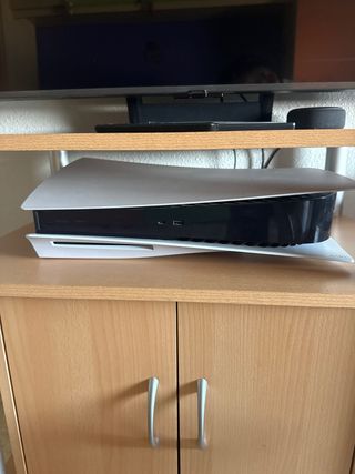 PS5 + 15 juegos y un mando