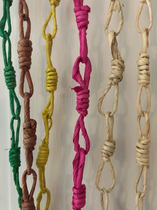 Cortina in iuta e legno multicolore