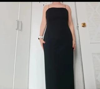 Vestido Negro Largo Talla XL +  fular dorado