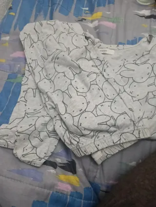 Pijama Mothercare conejos gris