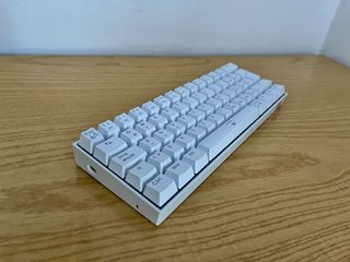 Teclado mecánico 60% RGB switches marrones