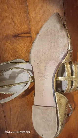 Sandalias Zara Doradas