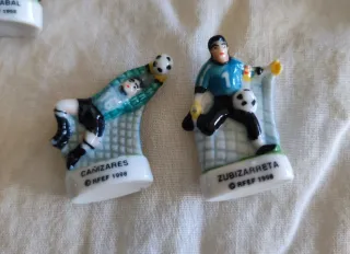 15 Figuritas distintas de Fútbol Porcelana Colecci