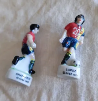 15 Figuritas distintas de Fútbol Porcelana Colecci