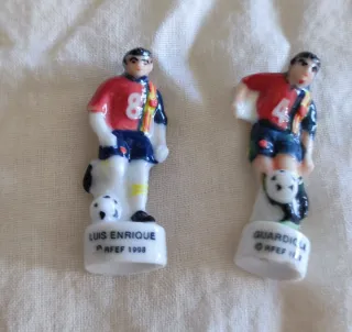 15 Figuritas distintas de Fútbol Porcelana Colecci